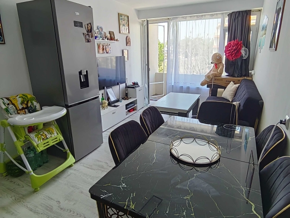 Двустаен апартамент в к.к. Слънчев бряг - 60 кв.м за 1150 €/кв.м - Снимка #1