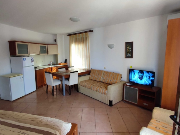 Дава се под наем Едностаен апартамент в к.к. Слънчев бряг - 55 кв.м за 1994.61 € - Снимка #1