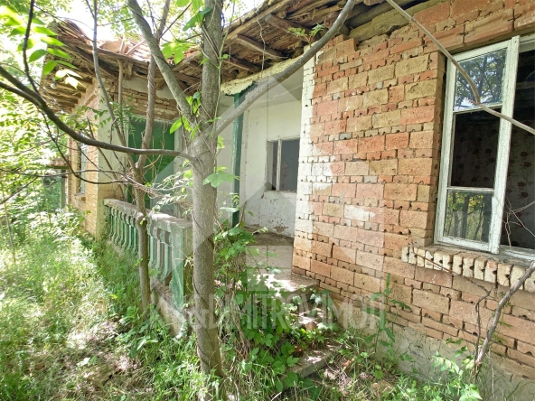 Къща в с. Преселка, Област Шумен - 40 кв.м за 70 €/кв.м - Снимка #1