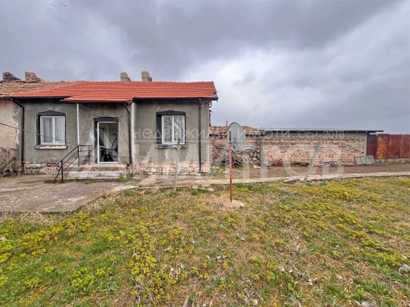 Къща в Нови пазар - 55 кв.м за 418 €/кв.м - Снимка #1