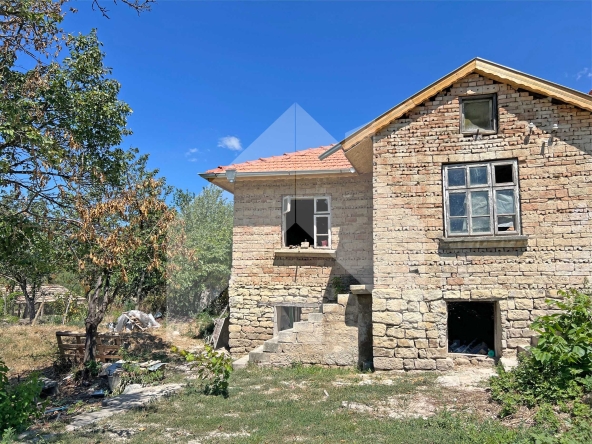 Къща в Нови пазар - 94 кв.м за 120 €/кв.м - Снимка #1