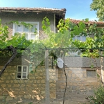 Къща в Нови пазар - 100 кв.м за 332 €/кв.м - Снимка #1