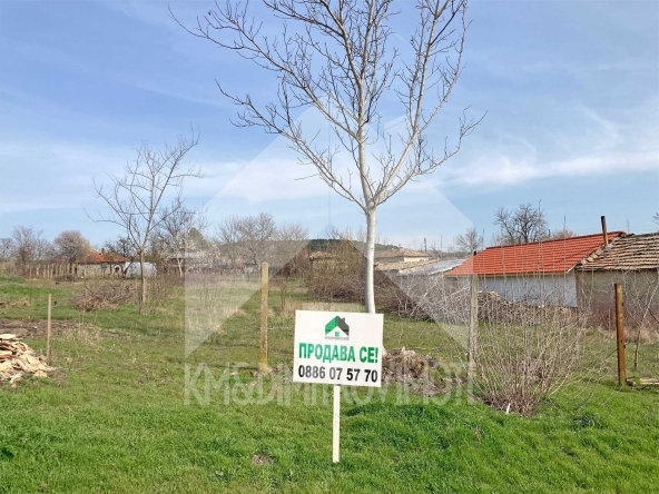 Парцел в Нови пазар - 1017 кв.м за 8 €/кв.м - Снимка #1