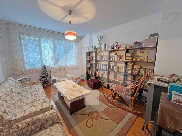 Четиристаен апартамент в Нови пазар - 113 кв.м за 722 €/кв.м - Снимка #1