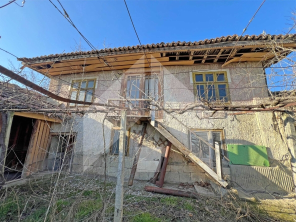 Къща в с. Мараш, Област Шумен - 169 кв.м за 377 €/кв.м - Снимка #1