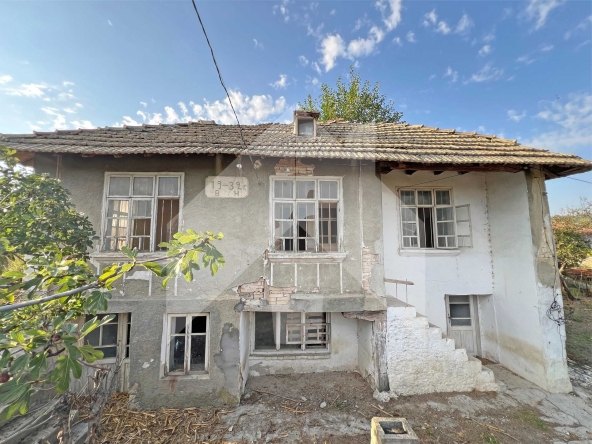 Къща в Нови пазар - 96 кв.м за 240 €/кв.м - Снимка #1