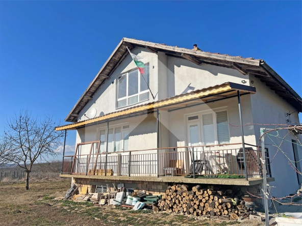 Къща в Нови пазар - 134 кв.м за 305 €/кв.м - Снимка #1