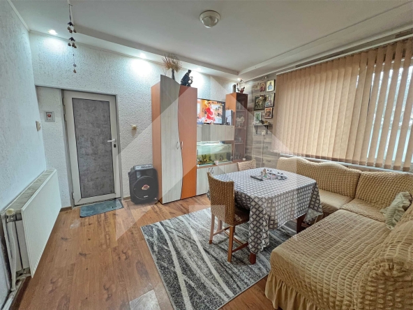 Етаж от къща в Нови пазар - 72 кв.м за 1013 €/кв.м - Снимка #1