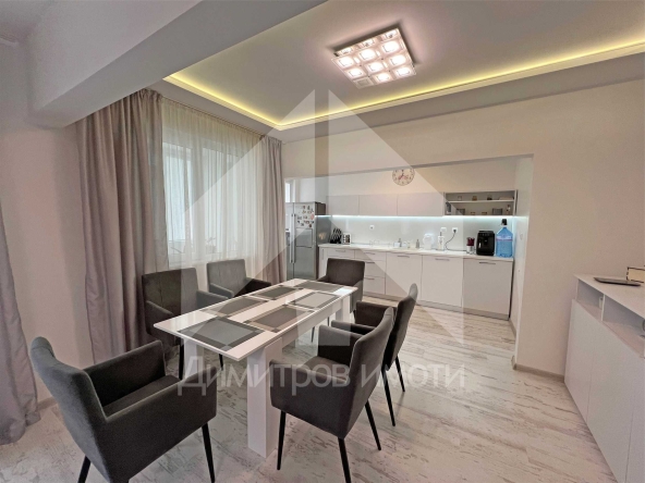 Тристаен апартамент в Нови пазар - 88 кв.м за 1103 €/кв.м - Снимка #1