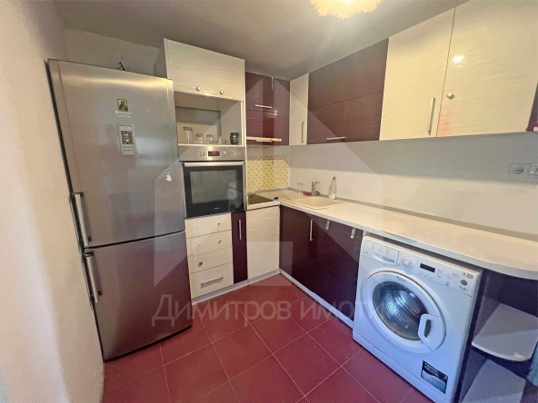 Етаж от къща в Нови пазар - 61 кв.м за 1263 €/кв.м - Снимка #1