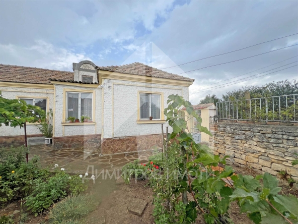 Къща в с. Мировци, Област Шумен - 88 кв.м за 546 €/кв.м - Снимка #1