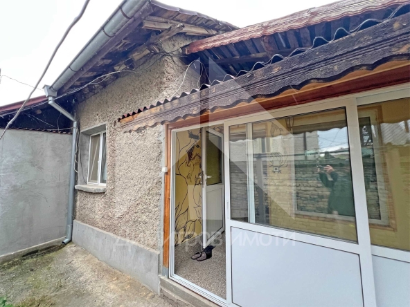 Къща в Нови пазар - 50 кв.м за 900 €/кв.м - Снимка #1