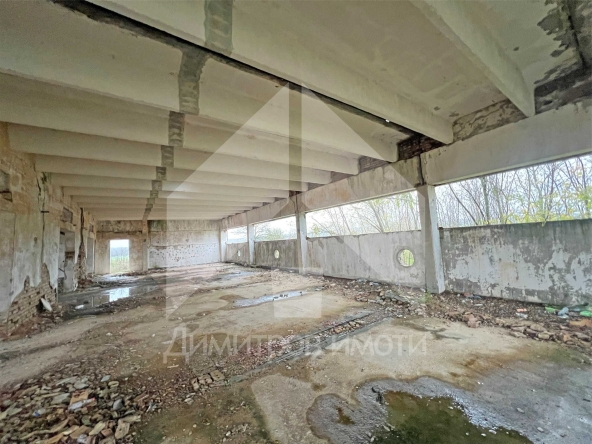 Склад в с. Никола Козлево, Област Шумен - 610 кв.м за 210 €/кв.м - Снимка #1