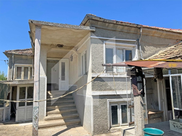 Къща в с. Изворник, Област Варна - 140 кв.м за 142 €/кв.м - Снимка #1