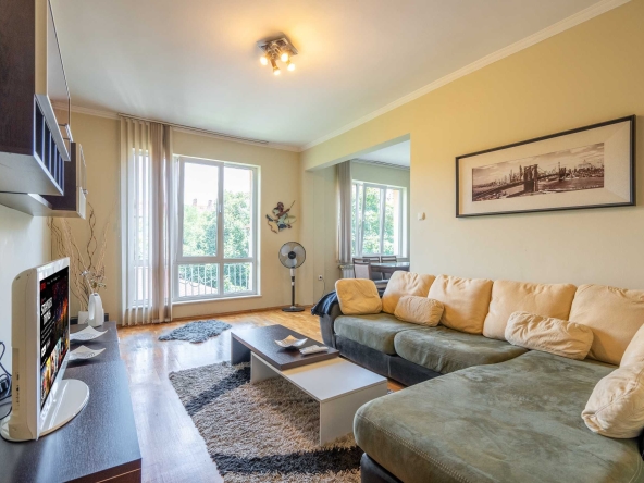 Дава се под наем Тристаен апартамент в София, Сердика - 90 кв.м за 830 € - Снимка #1