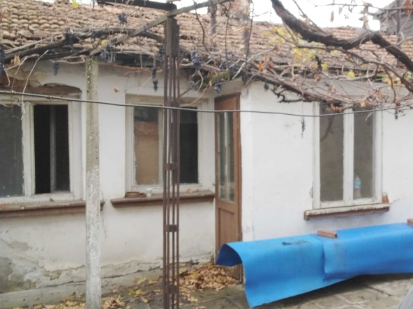 Къща в Ловеч, Промишлена зона - Север - 36 кв.м за 510 €/кв.м - Снимка #1