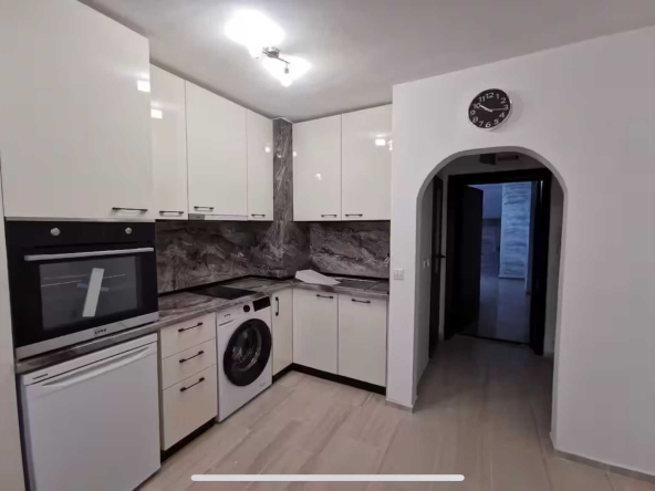 Дава се под наем Едностаен апартамент в Варна, Бриз - 27 кв.м за 400 € - Снимка #1