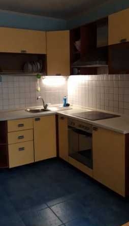 Дава се под наем Двустаен апартамент в Пловдив, Център - 65 кв.м за 255 € - Снимка #1