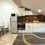 Дава се под наем Двустаен апартамент в Хасково, Овчарски - 55 кв.м за 204 € - Снимка #1