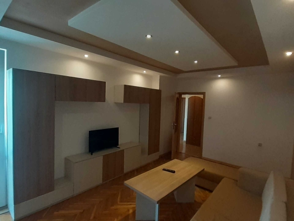 Дава се под наем Четиристаен апартамент в Велико Търново, Картала - 100 кв.м за 387.6 € - Снимка #1