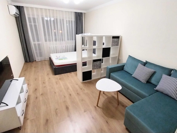 Дава се под наем Двустаен апартамент в Пловдив, Каменица 2 - 60 кв.м за 450 € - Снимка #1