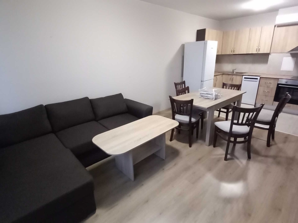 Дава се под наем Тристаен апартамент в София, Изток - 100 кв.м за 797.64 € - Снимка #1