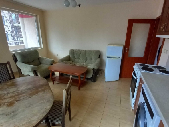 Дава се под наем Тристаен апартамент в София, Редута - 95 кв.м за 478.38 € - Снимка #1