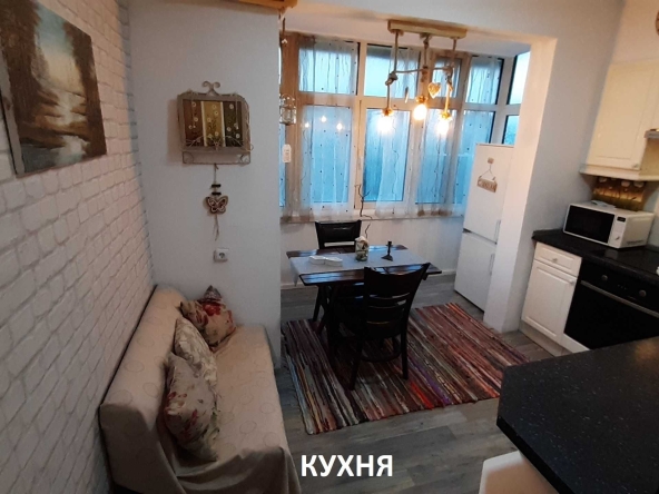 Дава се под наем Тристаен апартамент в Варна, Победа - 80 кв.м за 363.63 € - Снимка #1