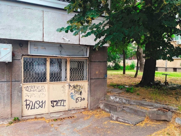 Магазин в София, Сухата река - 21 кв.м за 14 €/кв.м - Снимка #1