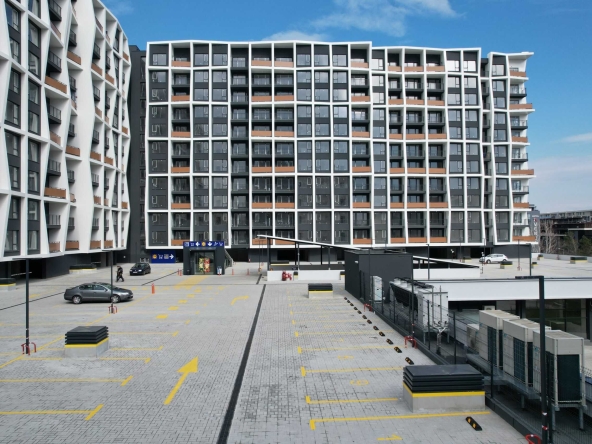 Многостаен апартамент в Бургас, Изгрев - 111 кв.м за 2252 €/кв.м - Снимка #1