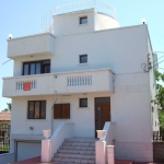 Къща в с. Крапец, Област Добрич - 330 кв.м за 785 €/кв.м - Снимка #1