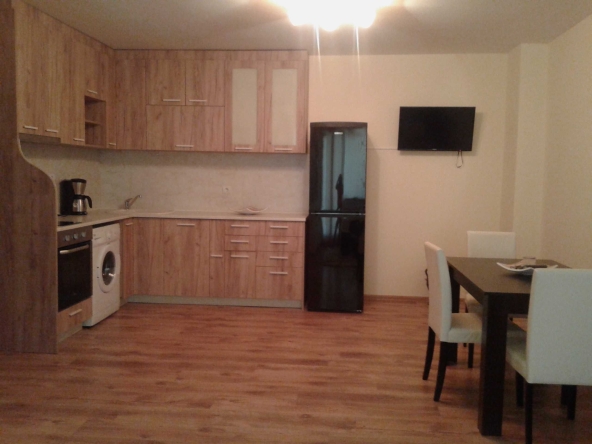 Дава се под наем Двустаен апартамент в Варна, Трошево - 50 кв.м за 378.93 € - Снимка #1