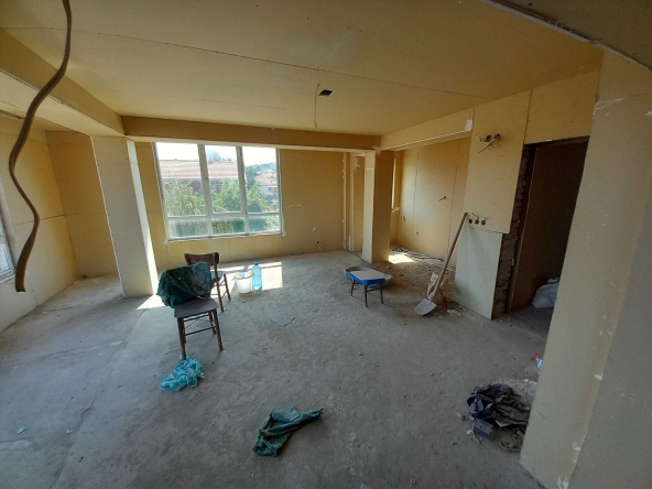 Мезонет в Разград, Бели Лом - 208 кв.м за 347 €/кв.м - Снимка #1