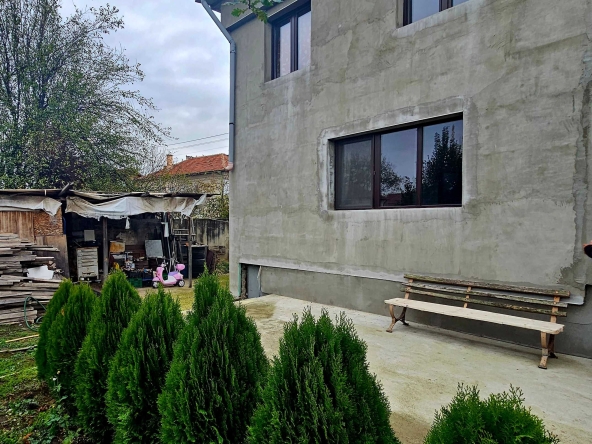 Къща в с. Кривина, Област София-град - 200 кв.м за 1243 €/кв.м - Снимка #1