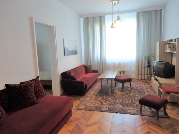 Дава се под наем Двустаен апартамент в София, Център - 80 кв.м за 400 € - Снимка #1