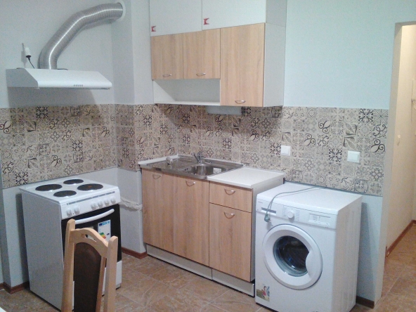 Дава се под наем Двустаен апартамент в София, Студентски град - 48 кв.м за 561 € - Снимка #1