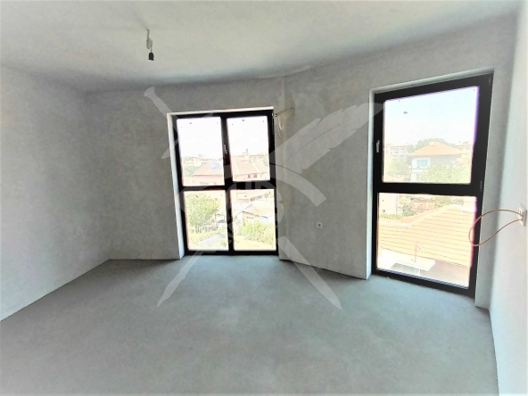 Тристаен апартамент в Пловдив, Коматево - 194 кв.м за 696 €/кв.м - Снимка #1