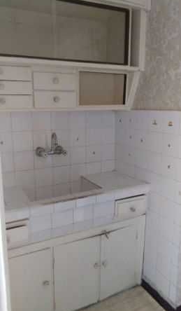 Дава се под наем Двустаен апартамент в Бургас, Възраждане - 42 кв.м за 125 € - Снимка #1