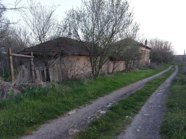 Парцел в с. Пъстрен, Област Стара Загора - 1414 кв.м за 3 €/кв.м - Снимка #1