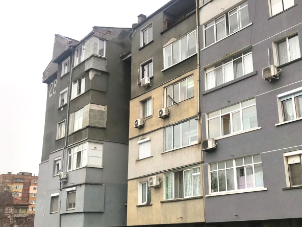 Тристаен апартамент в Видин, Бонония - 100 кв.м за 510 €/кв.м - Снимка #1