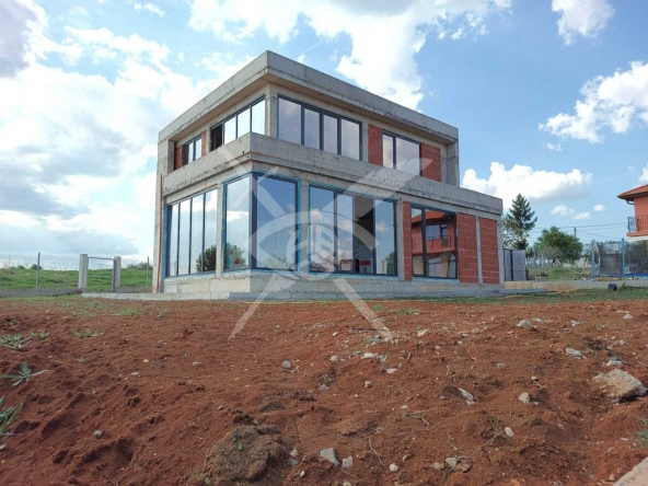 Къща в Нови Искър - 289 кв.м за 1108 €/кв.м - Снимка #1