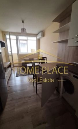 Дава се под наем Двустаен апартамент в Варна, Център - 64 кв.м за 458.49 € - Снимка #1