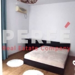 Дава се под наем Тристаен апартамент в Бургас, Център - 90 кв.м за 382.5 € - Снимка #1