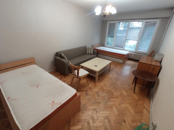 Дава се под наем Едностаен апартамент в София, Център - 50 кв.м за 378.93 € - Снимка #1