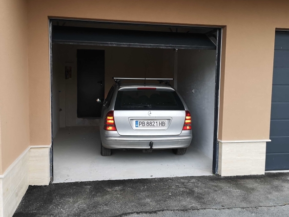 Дава се под наем Гараж / Паркомясто в Пловдив, Христо Смирненски - 18 кв.м за 102 € - Снимка #1