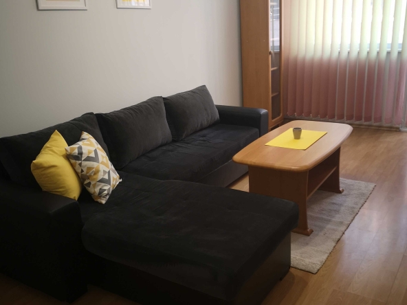 Дава се под наем Двустаен апартамент в Пловдив, Кършияка - 70 кв.м за 392.7 € - Снимка #1