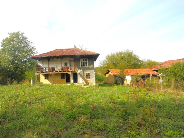 Къща в с. Драгановци, Област Габрово - 120 кв.м за 131 €/кв.м - Снимка #1