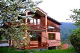 Дава се под наем Етаж от къща в с. Панчарево, Област София-град - 110 кв.м за 698.19 € - Снимка #1