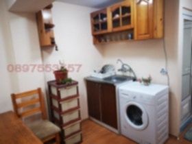 Дава се под наем  в Разград, Бели Лом - 24 кв.м за 183.6 € - Снимка #1