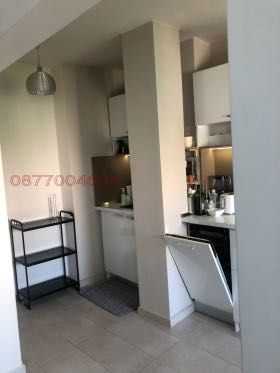 Двустаен апартамент в София, Център - 78 кв.м за 2693 €/кв.м - Снимка #1